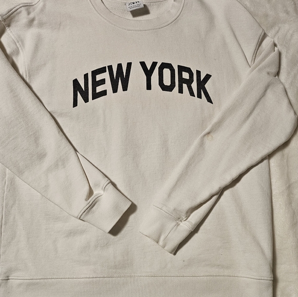 Sweatshirt - Picture 8 of 8